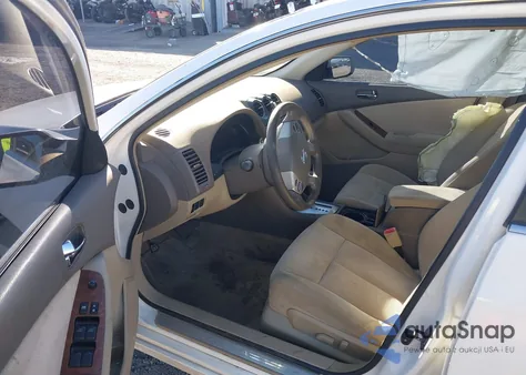 2009 Nissan Altima Hybrid z USA, uszkodzony, nr VIN 1N4CL21E99C126627